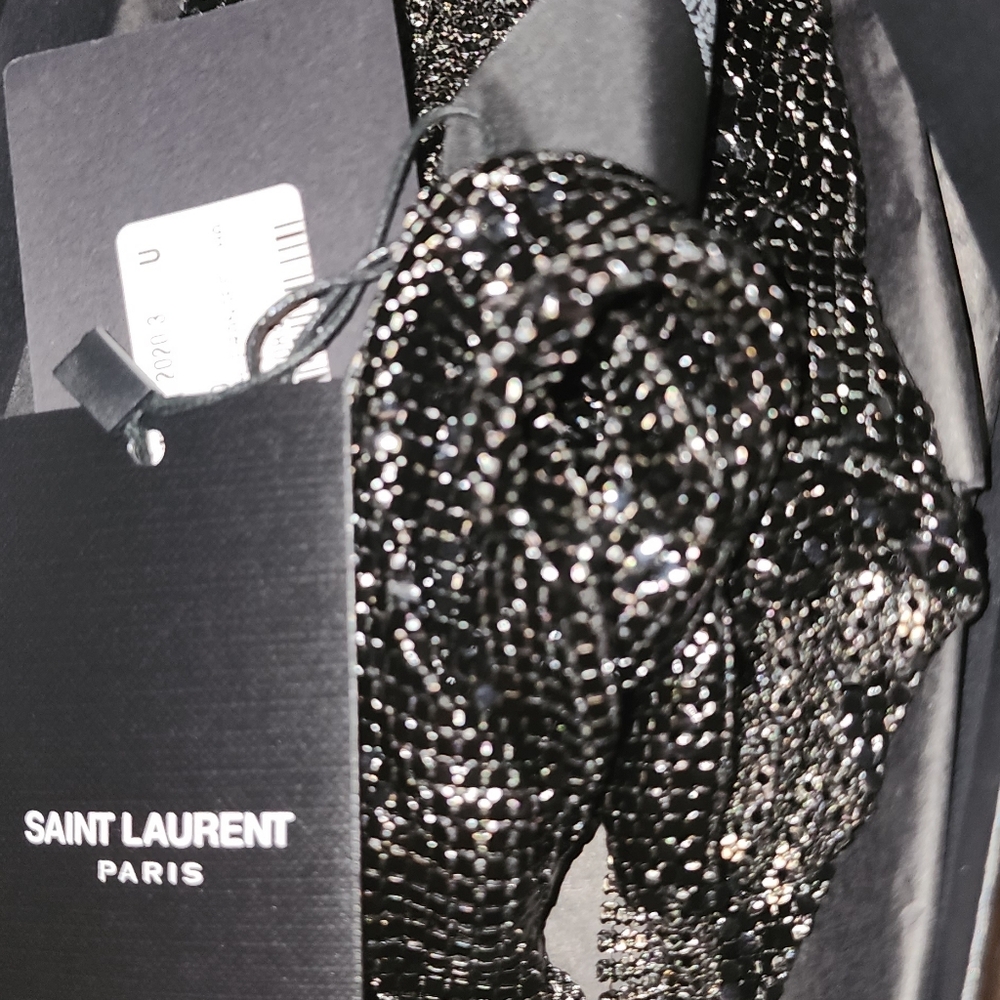 Black Mesh Evening Scarf - Picture 5 of 6